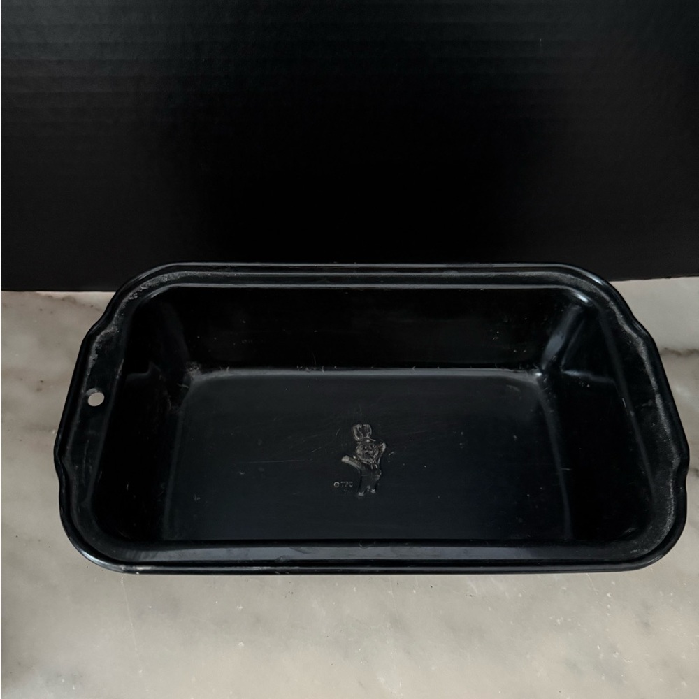 Pillsbury Doughboy Metal Loaf pan 11x6.5